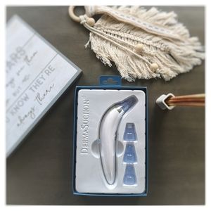 2/20 $ Pore cleaner, Black dot vacuum cleaner